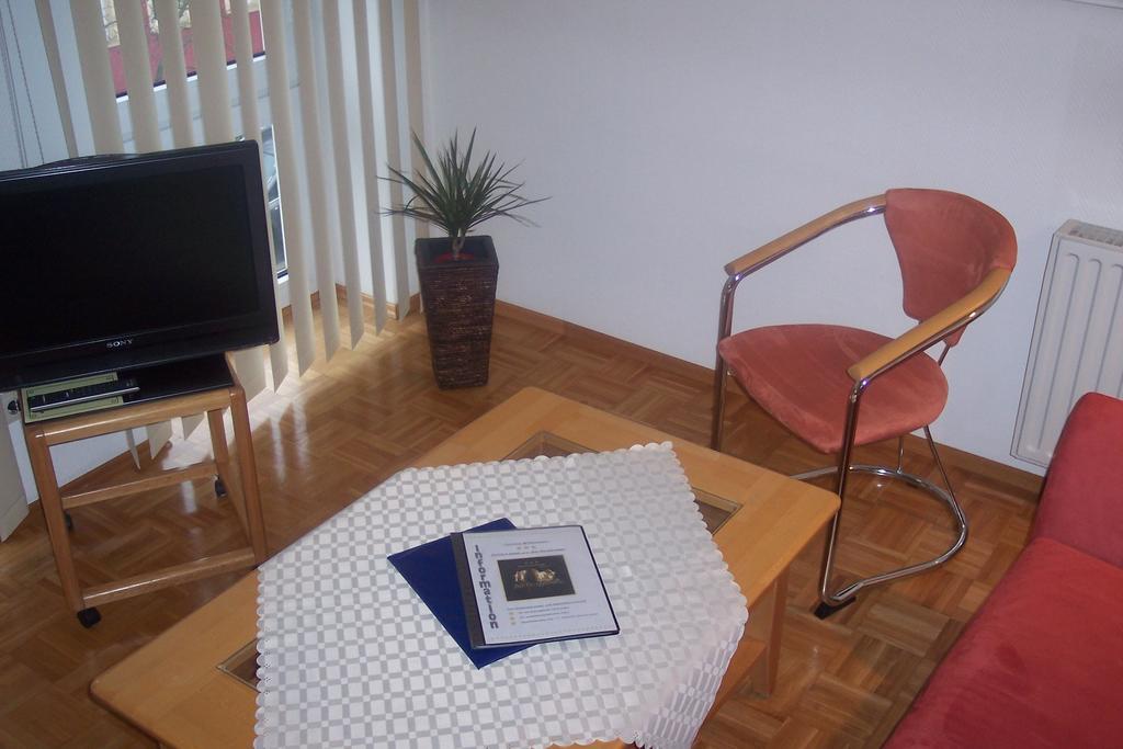 Hotel Garni Zur Bergstrasse Zwingenberg  Chambre photo