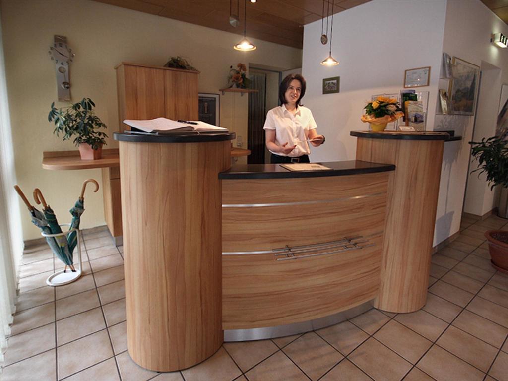 Hotel Garni Zur Bergstrasse Zwingenberg  Extérieur photo
