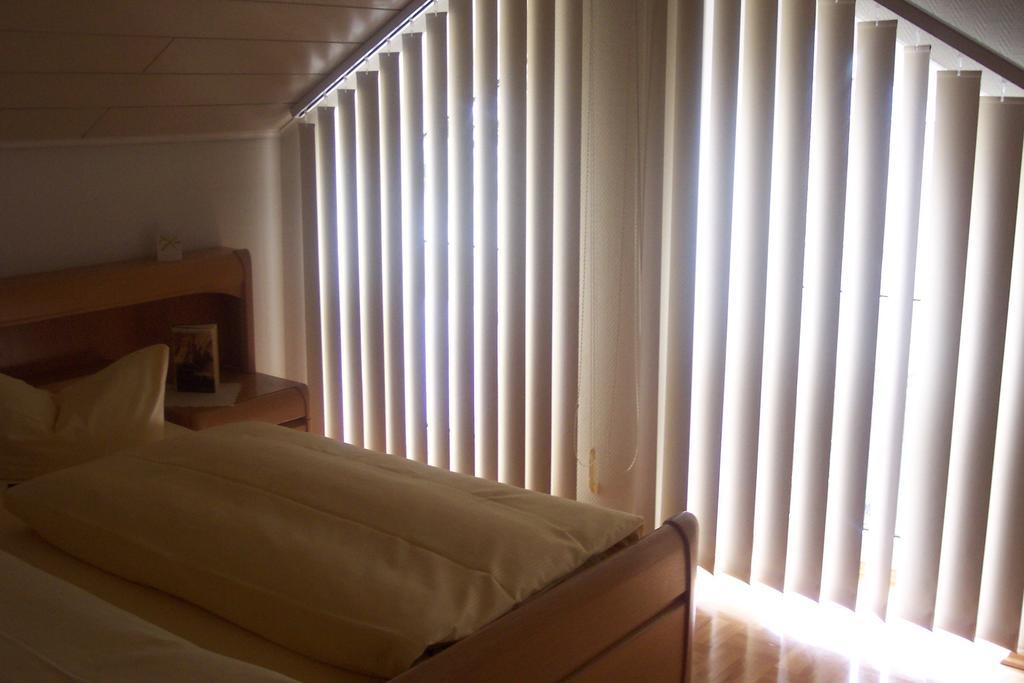 Hotel Garni Zur Bergstrasse Zwingenberg  Chambre photo
