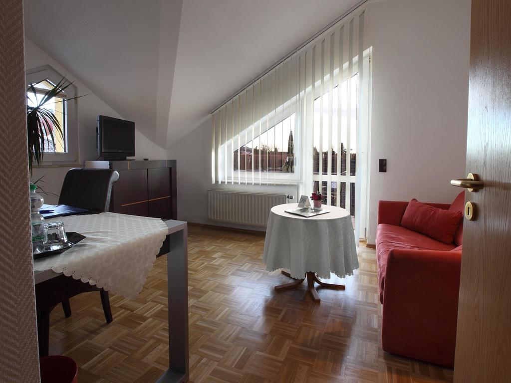 Hotel Garni Zur Bergstrasse Zwingenberg  Chambre photo